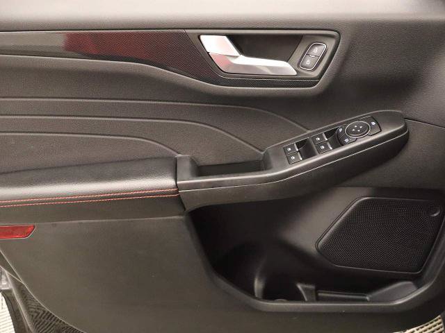 Certified 2025 Ford Escape ST-Line Select AWD/4WD image 38