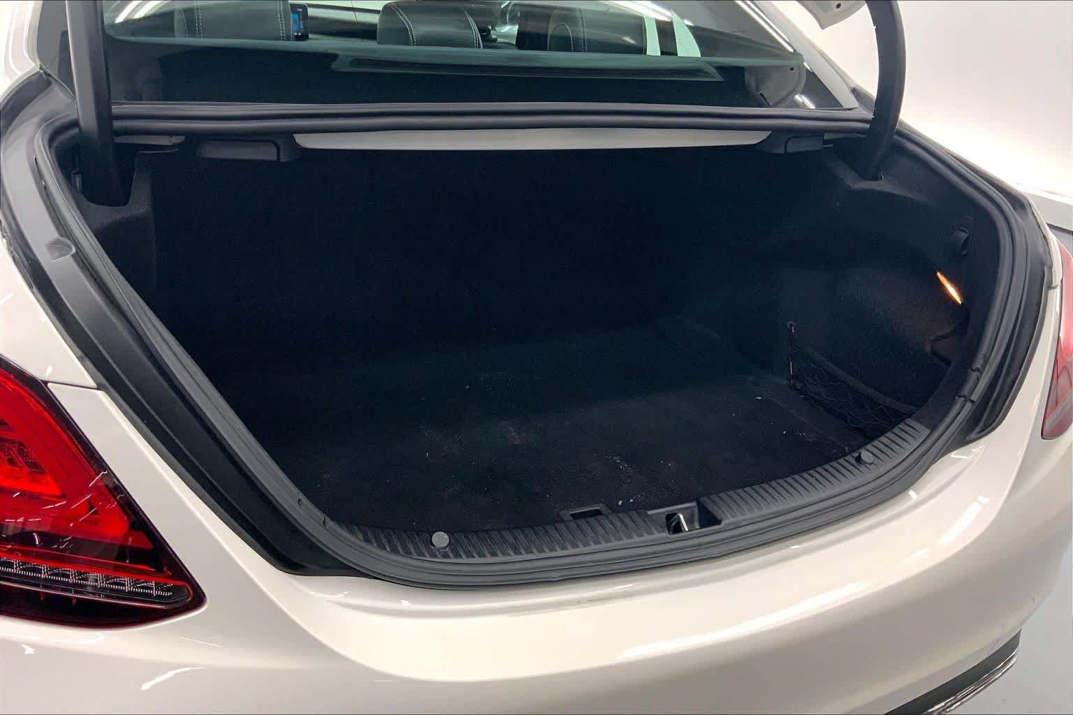 Used 2019 Mercedes-Benz C 300 Sedan image 15