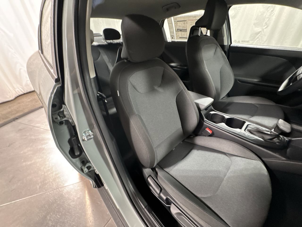 New 2025 Kia K4 LXS image 27