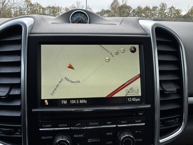 Used 2013 Porsche Cayenne image 24