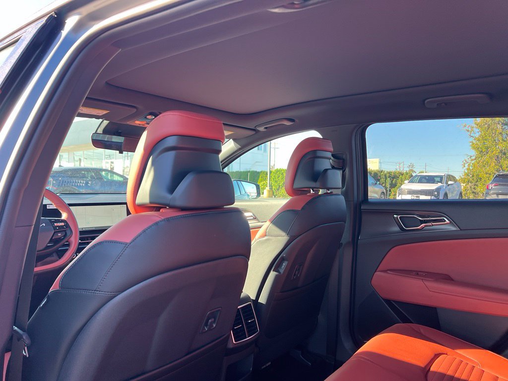 New 2027 Kia Sportage SX Prestige AWD/4WD image 13