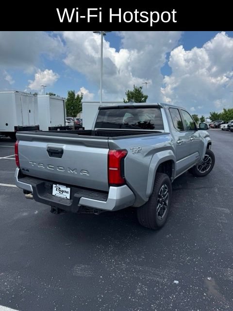 Used 2025 Toyota Tacoma TRD Sport AWD/4WD image 8