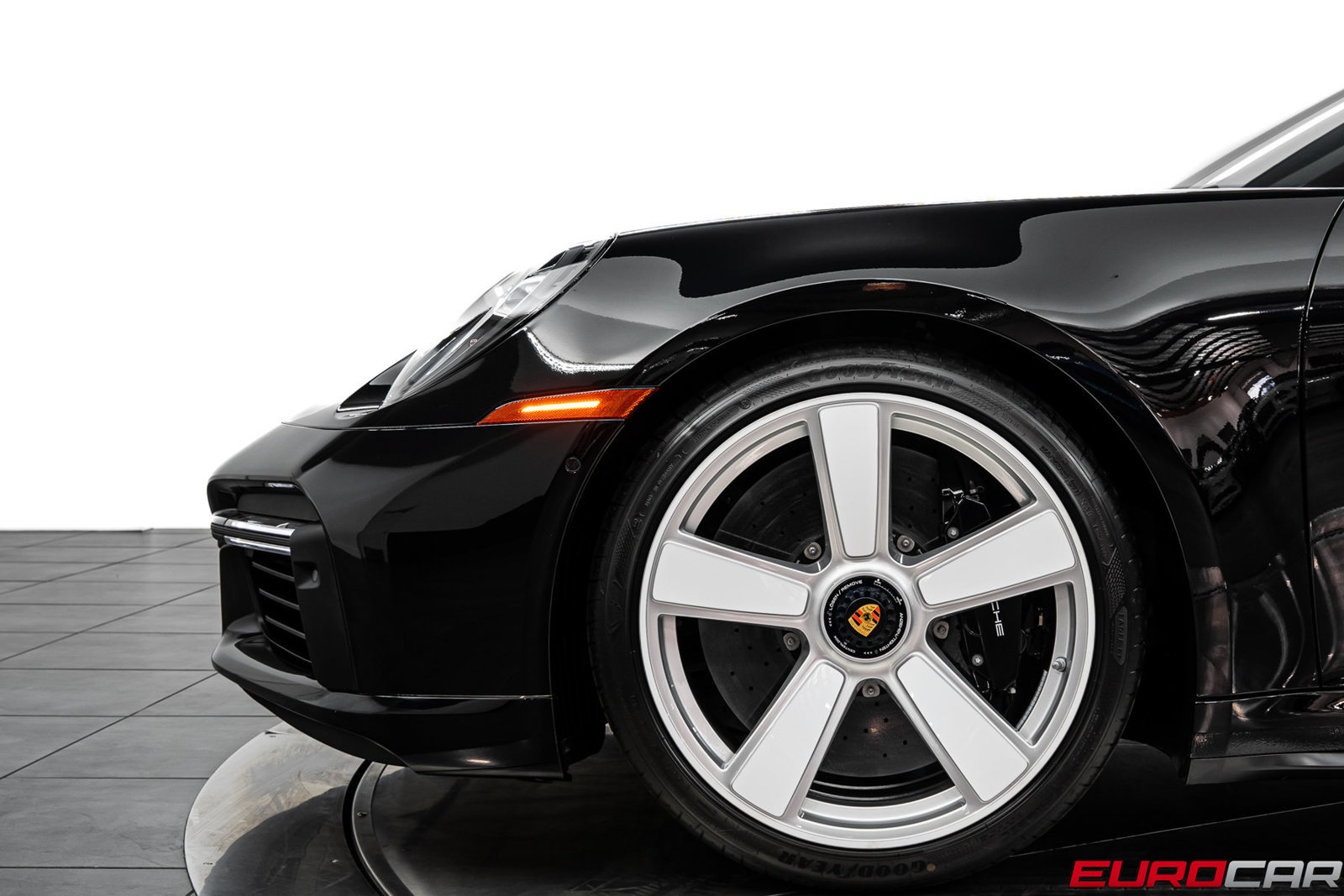 Used 2025 Porsche 911 Turbo S AWD/4WD image 13