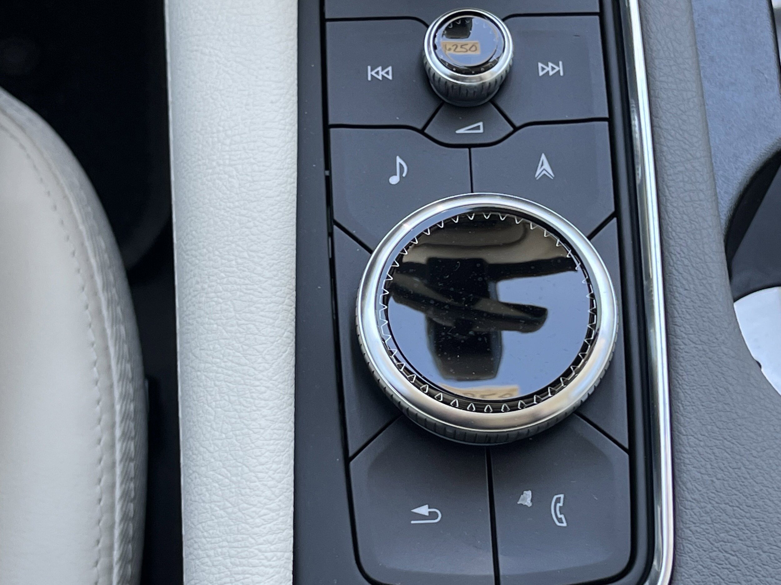 New 2026 Cadillac XT5 Premium Luxury w/ Driver Assist Package FWD image 29