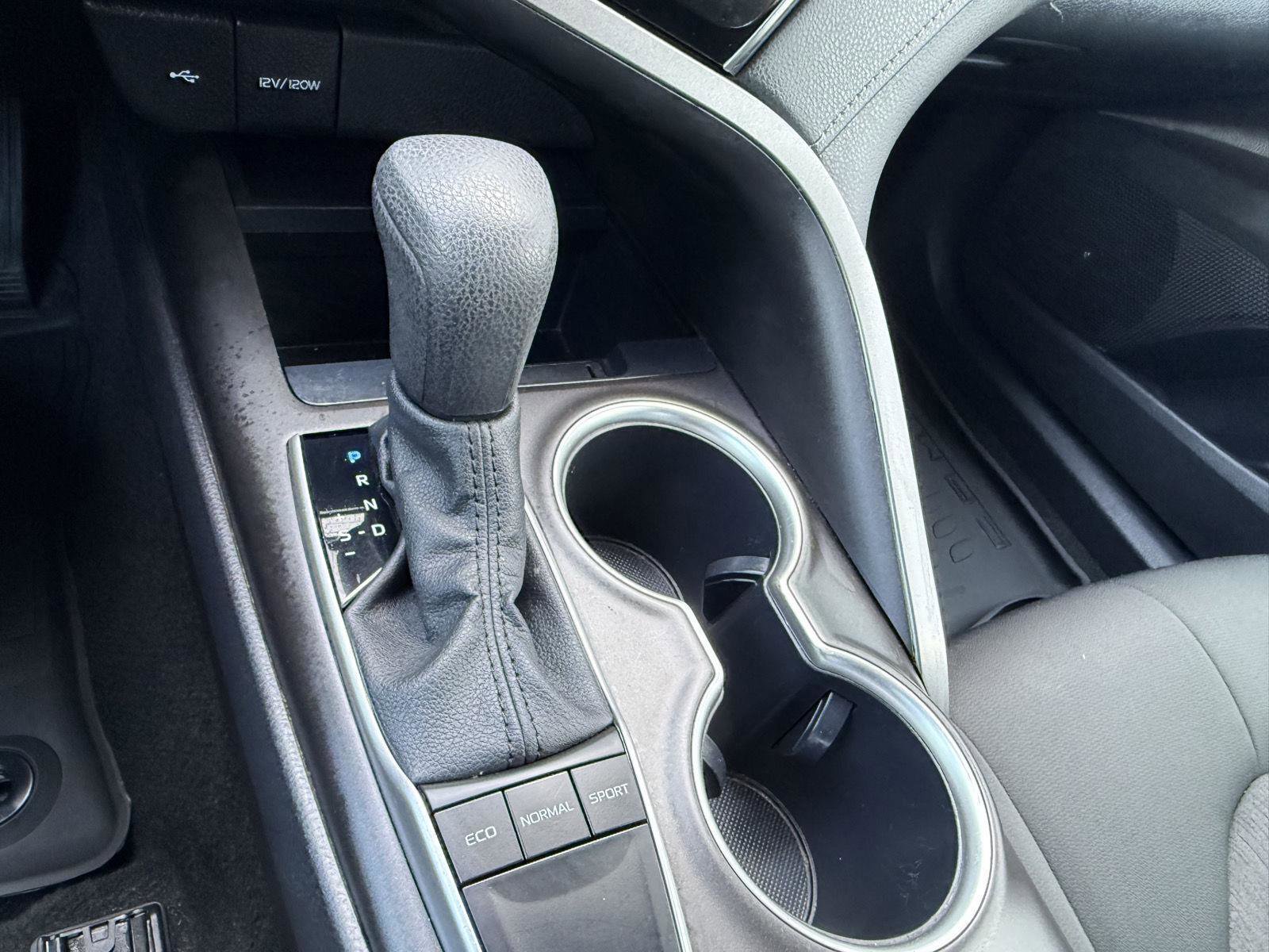 Used 2024 Toyota Camry LE FWD image 18