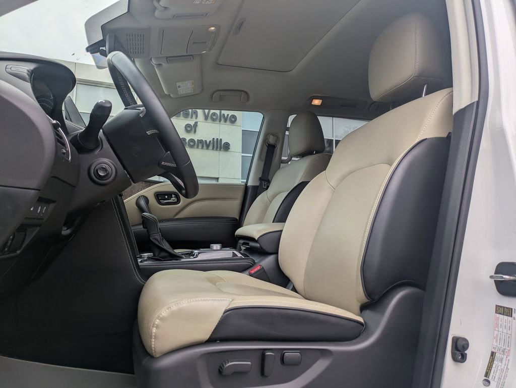 Used 2023 INFINITI QX80 Premium Select w/ Cargo Package image 2