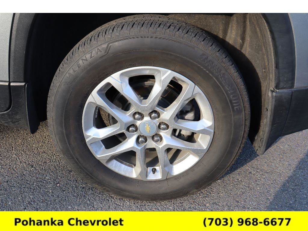 Used 2023 Chevrolet Traverse LS w/ Safety Package image 30
