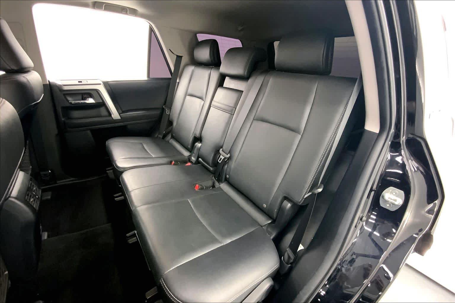 Used 2023 Toyota 4Runner Limited AWD/4WD image 17