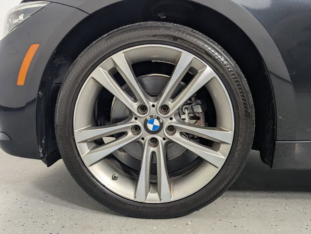Used 2017 BMW 330i Sedan RWD image 9