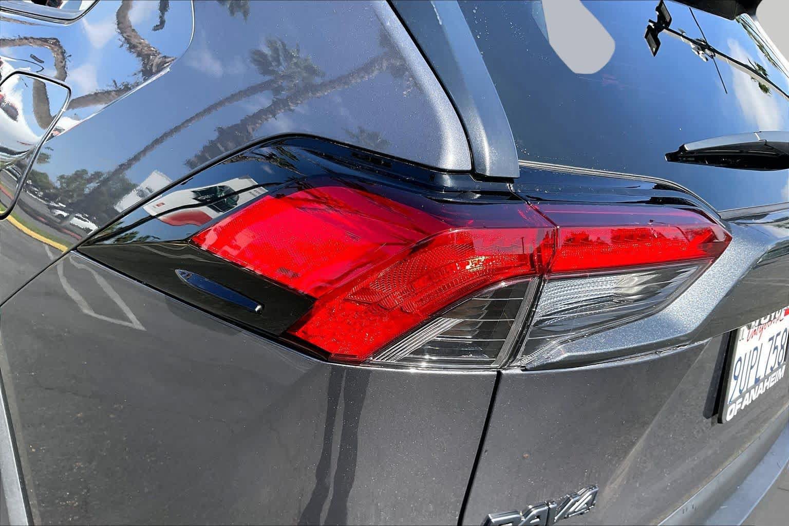 Used 2025 Toyota RAV4 LE FWD image 27