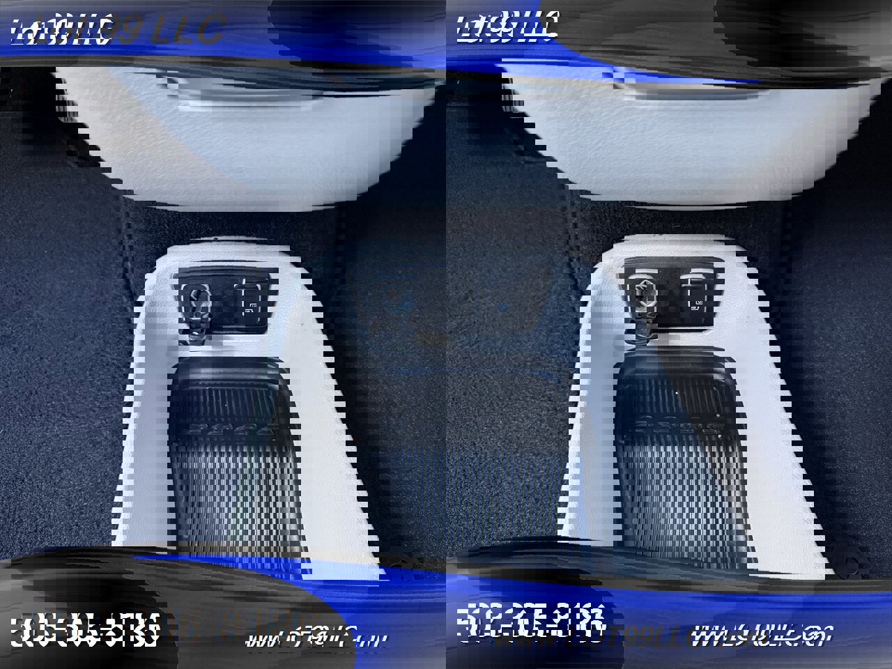 Used 2020 Chrysler Voyager Lxi image 34