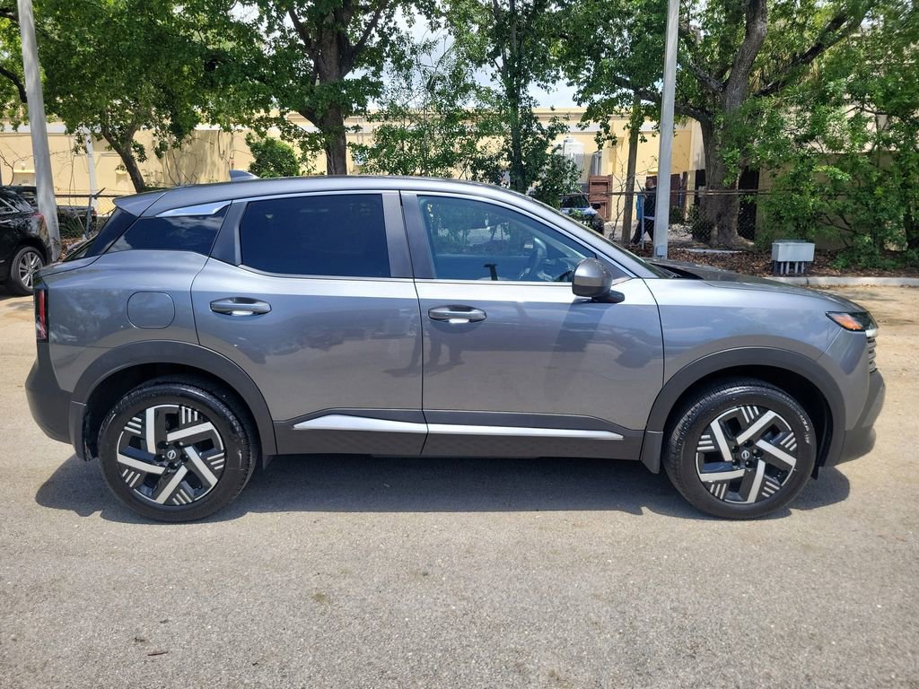 Certified 2025 Nissan Kicks SV FWD image 10