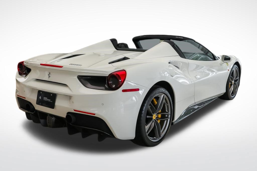 Used 2018 Ferrari 488 Spider RWD image 5