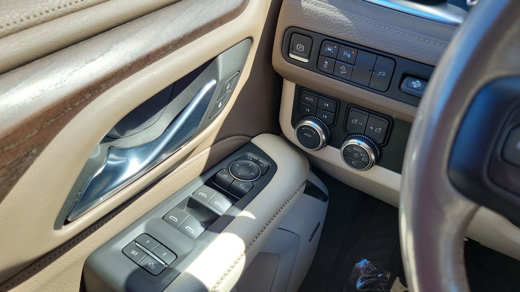 Used 2021 GMC Yukon Denali image 24