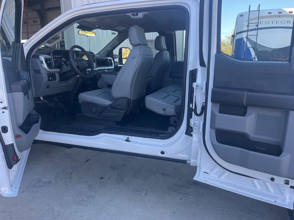 New 2026 Ford F350 XL w/ XL Chrome Package image 11