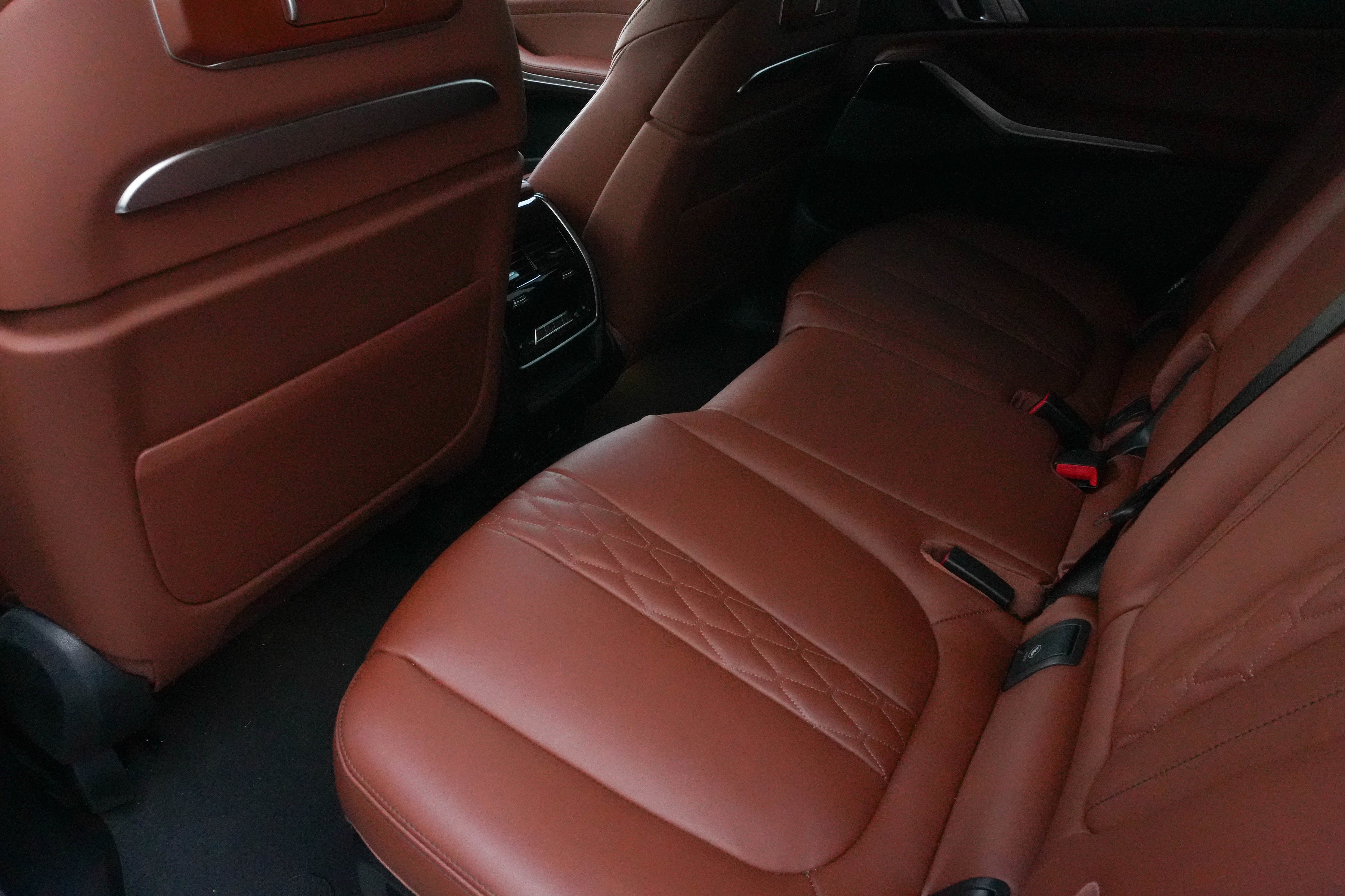 Certified 2026 BMW X7 M60i AWD/4WD image 33