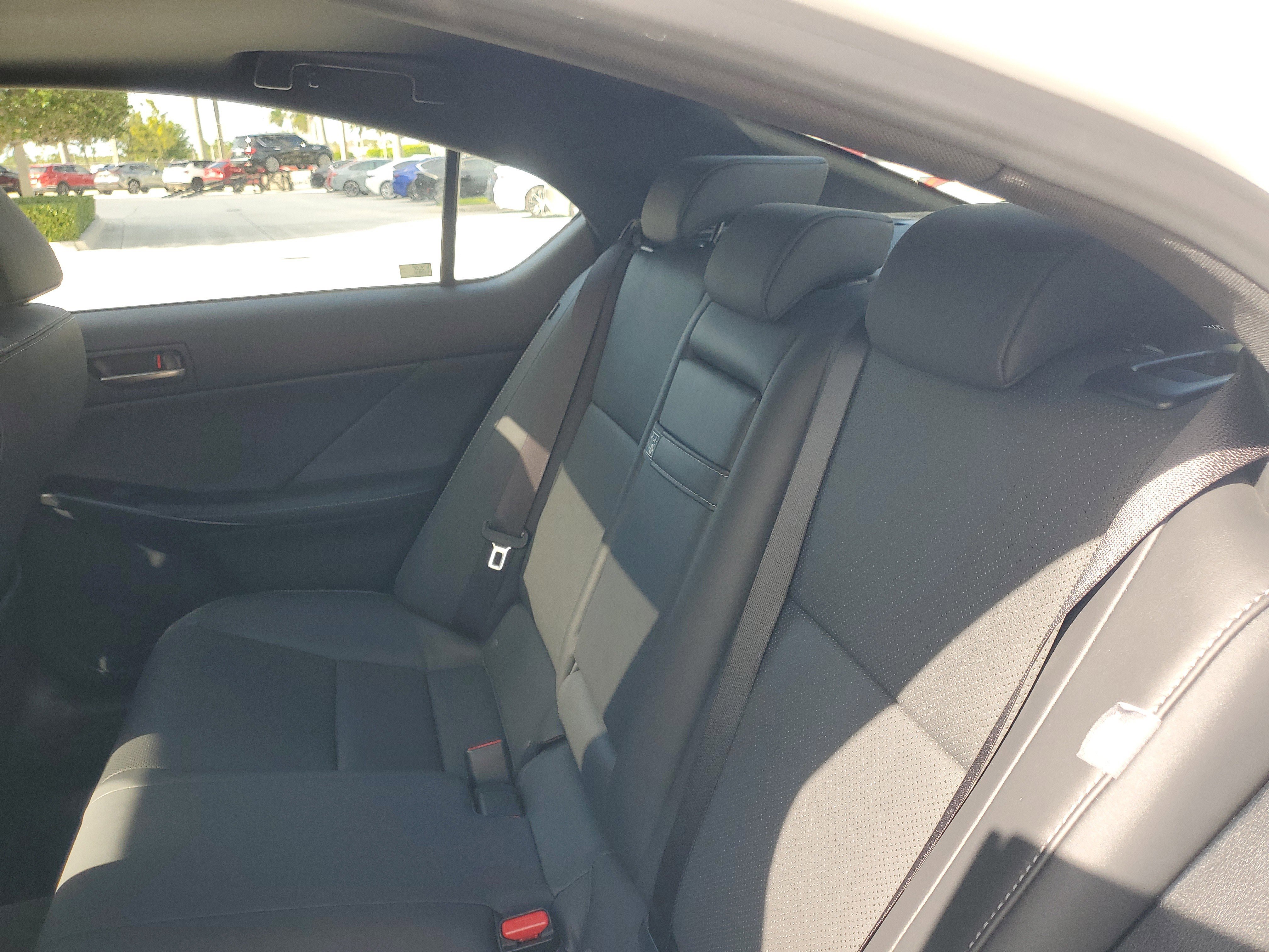 Certified 2024 Lexus IS 350 F Sport RWD image 17