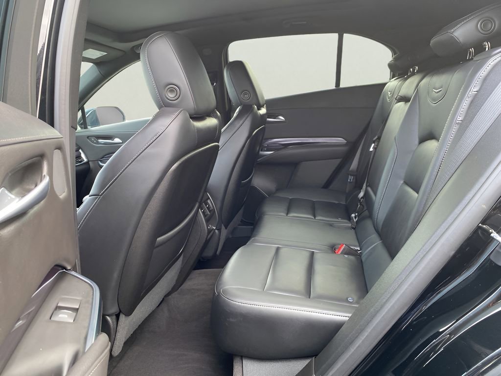 Certified 2023 Cadillac XT4 Luxury w/ Cold Weather Package image 16