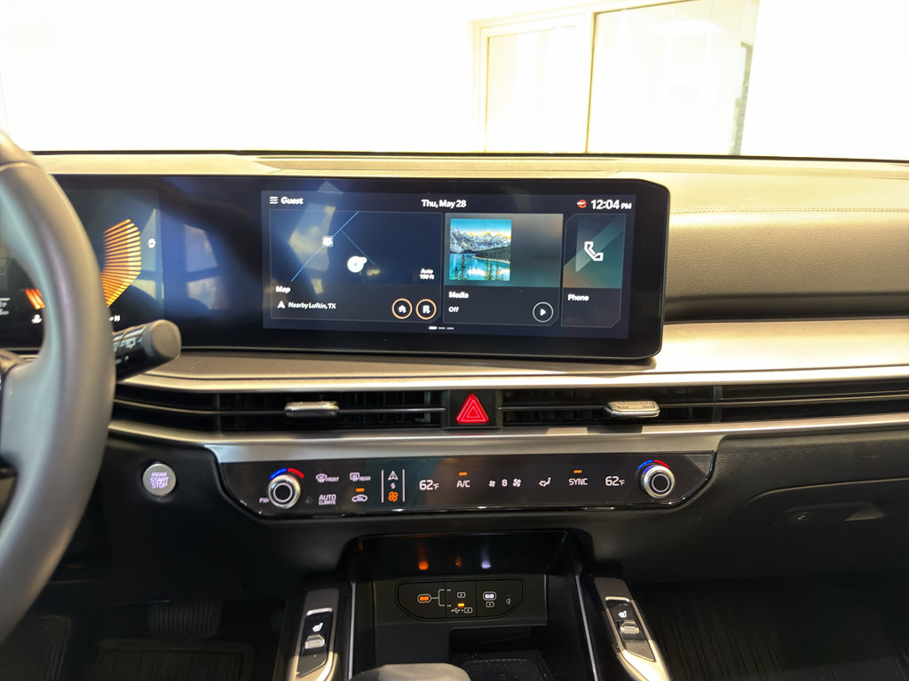 Used 2025 Kia Sorento S w/ Panoramic Sunroof Package FWD image 16