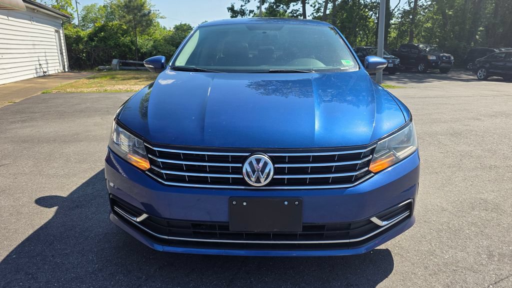 Used 2016 Volkswagen Passat 1.8T SE FWD image 2