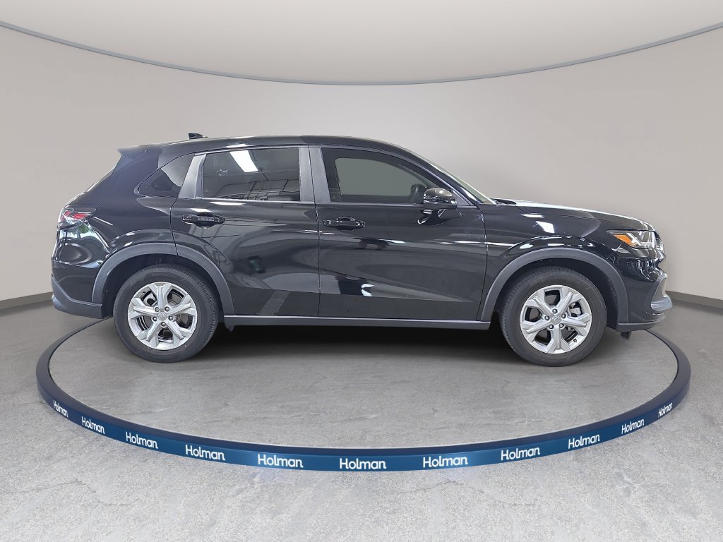 Used 2025 Honda HR-V LX image 6