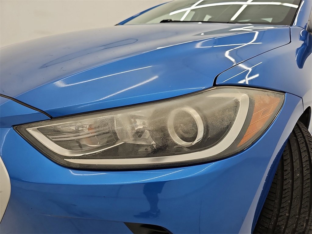 Used 2017 Hyundai Elantra SE image 34