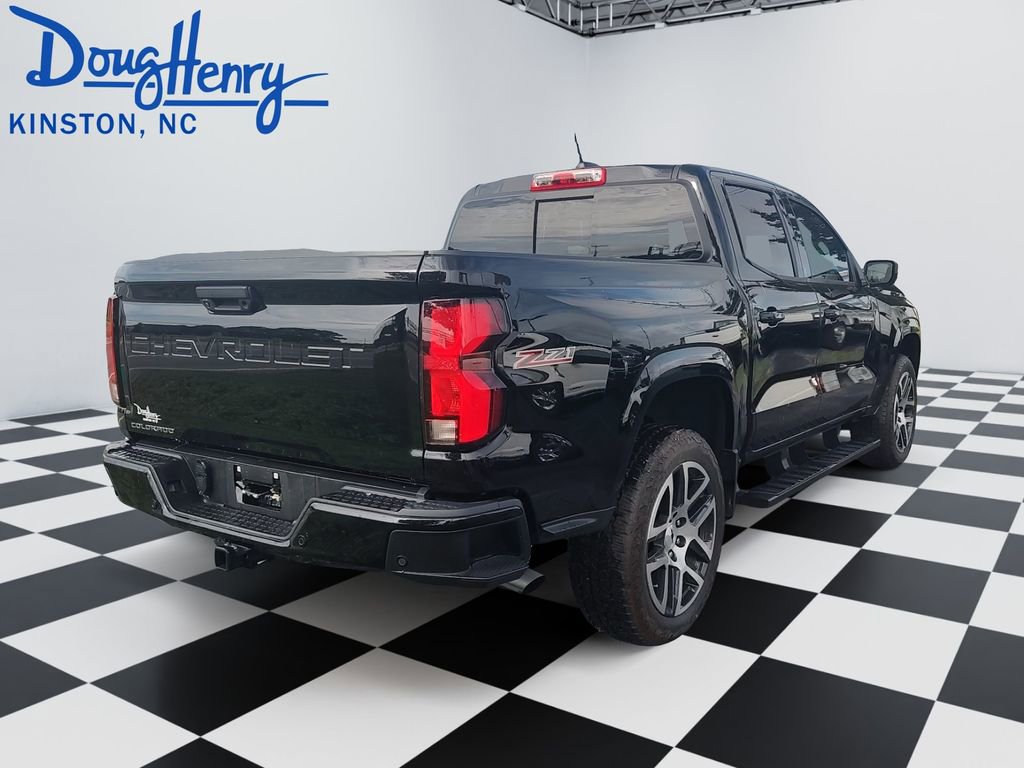 Used 2023 Chevrolet Colorado Z71 w/ Z71 Convenience Package 2 AWD/4WD image 5