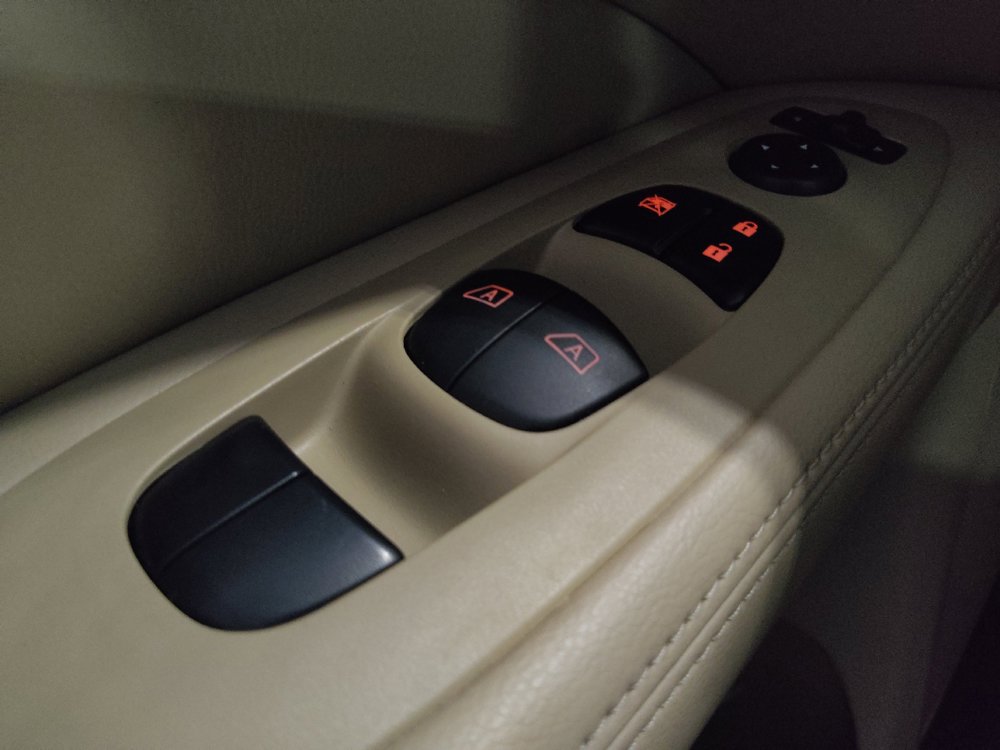 Used 2016 Nissan Pathfinder SL w/ SL Premium Package FWD image 27