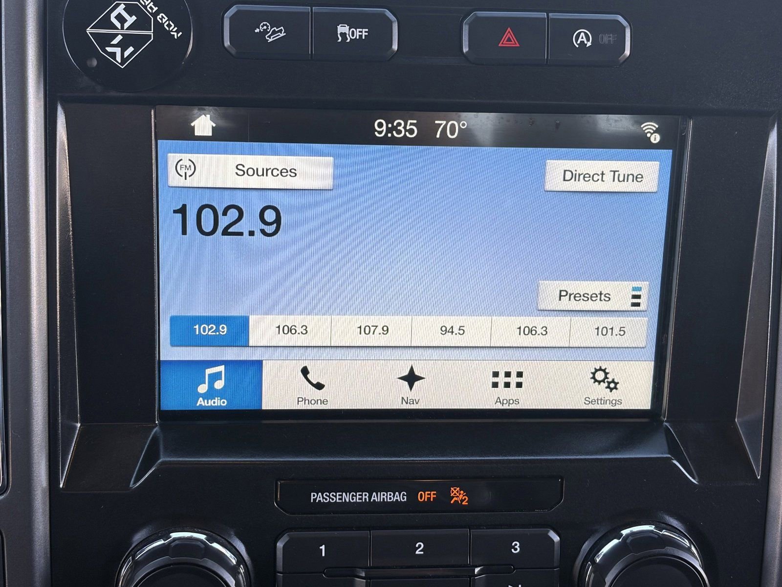 Used 2017 Ford F150 XLT w/ Equipment Group 302A Luxury AWD/4WD image 27