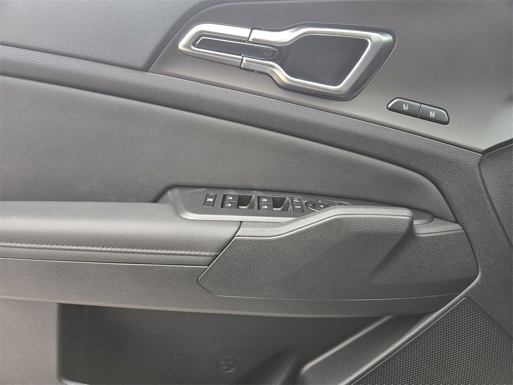 New 2026 Kia Sportage SX image 16