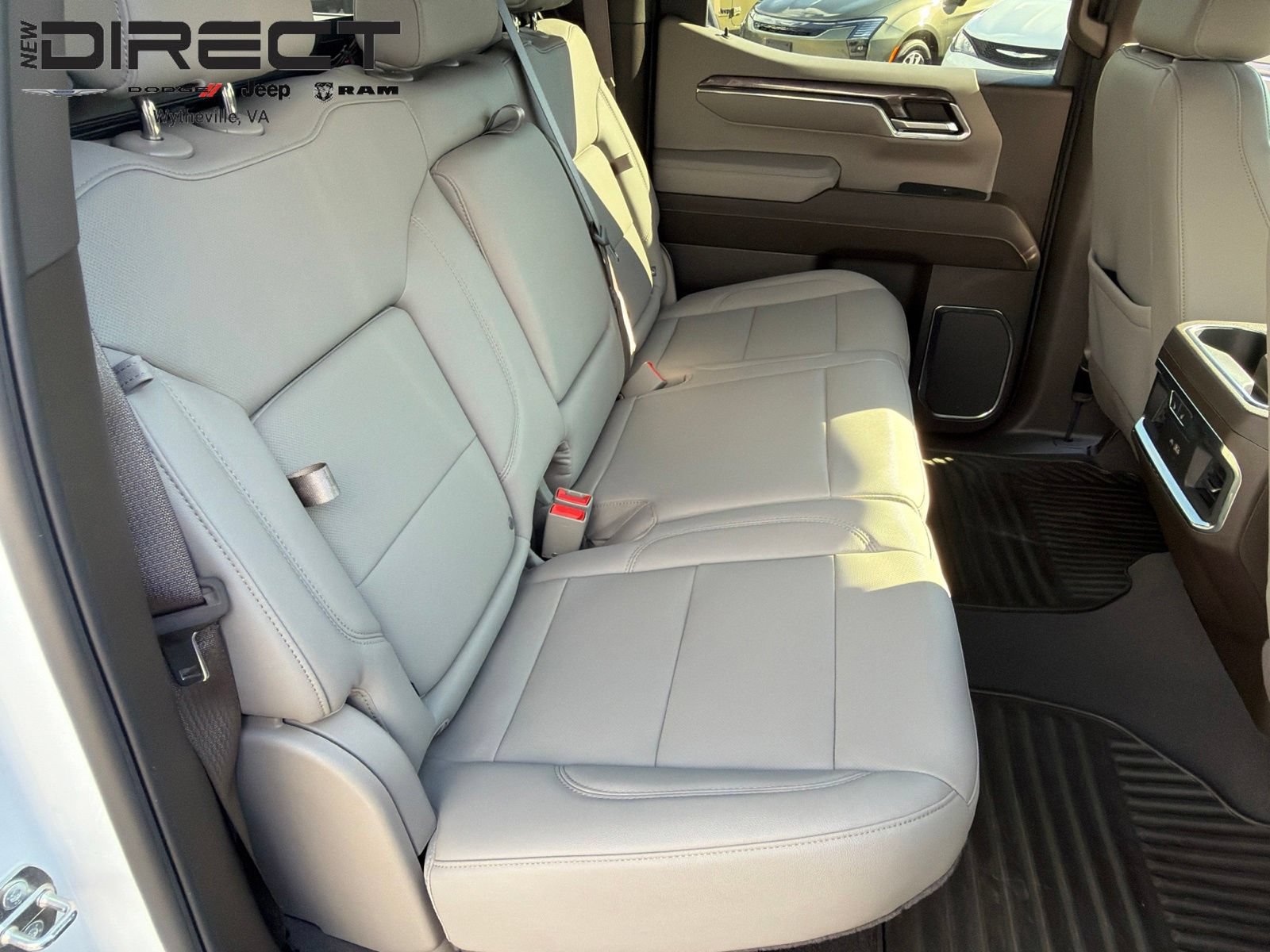 Used 2024 Chevrolet Silverado 1500 LTZ w/ Technology Package AWD/4WD image 35