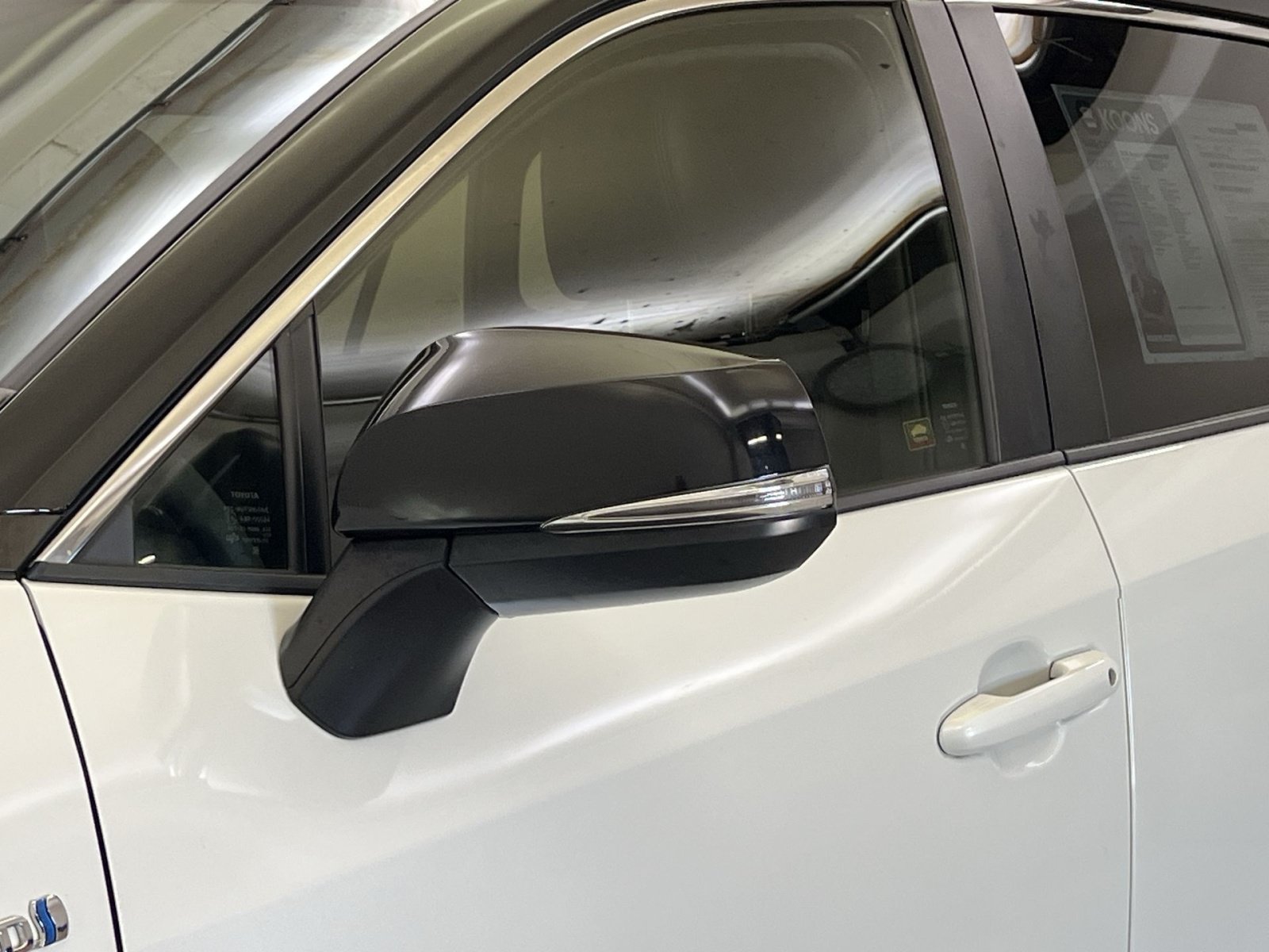 Used 2020 Toyota RAV4 XSE AWD/4WD image 31