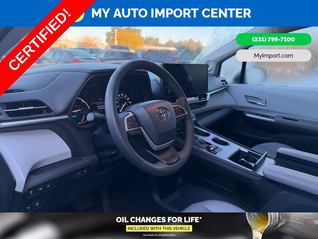 Certified 2025 Toyota Sienna XLE w/ XLE Plus Package AWD/4WD image 8