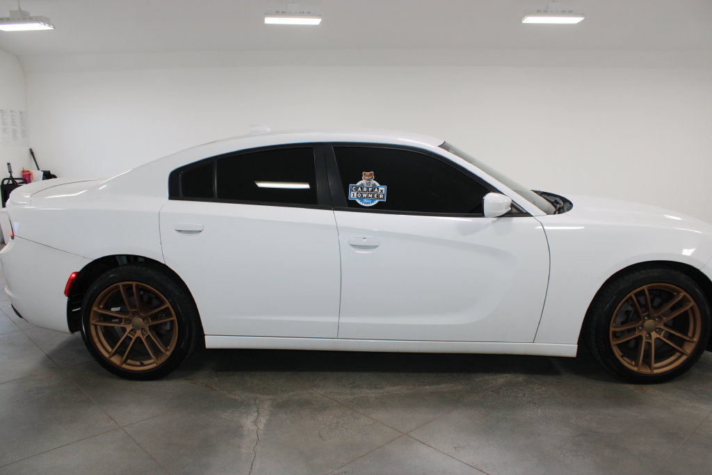 Used 2016 Dodge Charger R/T RWD image 11