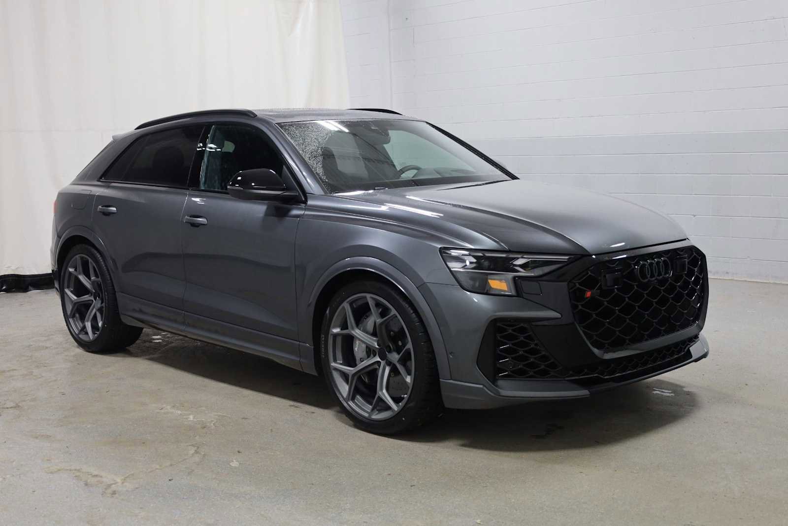 New 2026 Audi RS Q8 performance image 12