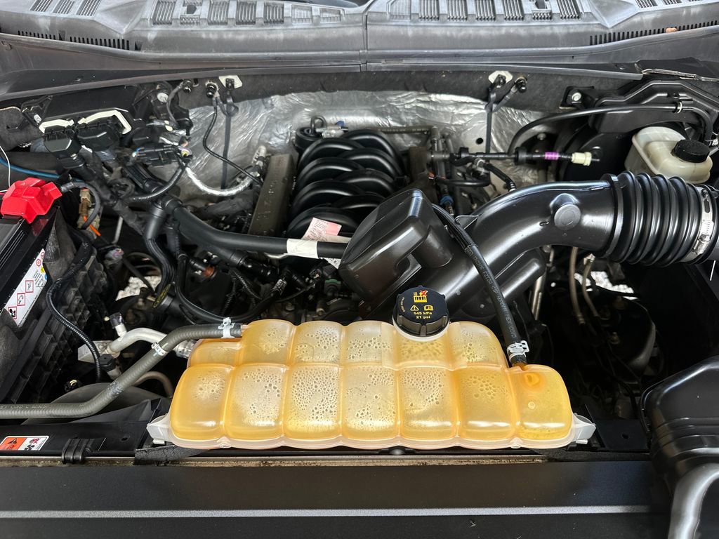Used 2016 Ford F150 Lariat image 39