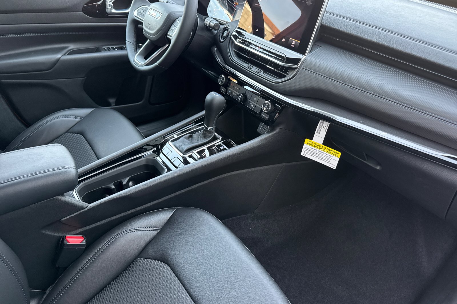 New 2026 Jeep Compass Latitude image 15