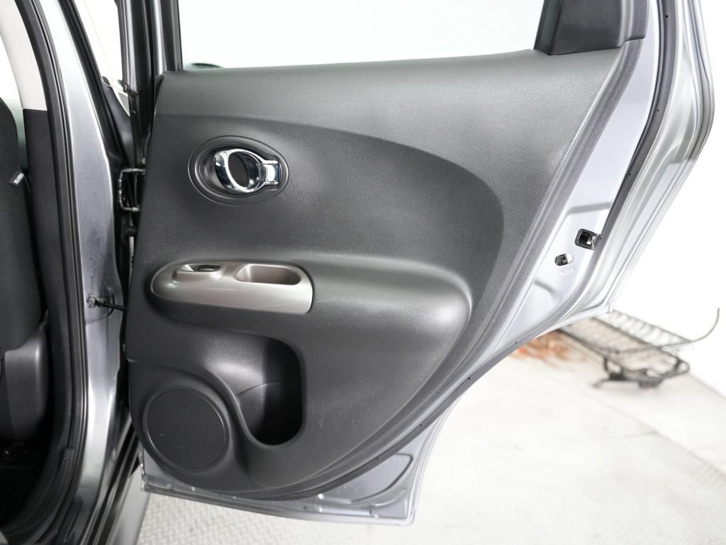 Used 2013 Nissan Juke SV AWD/4WD image 27