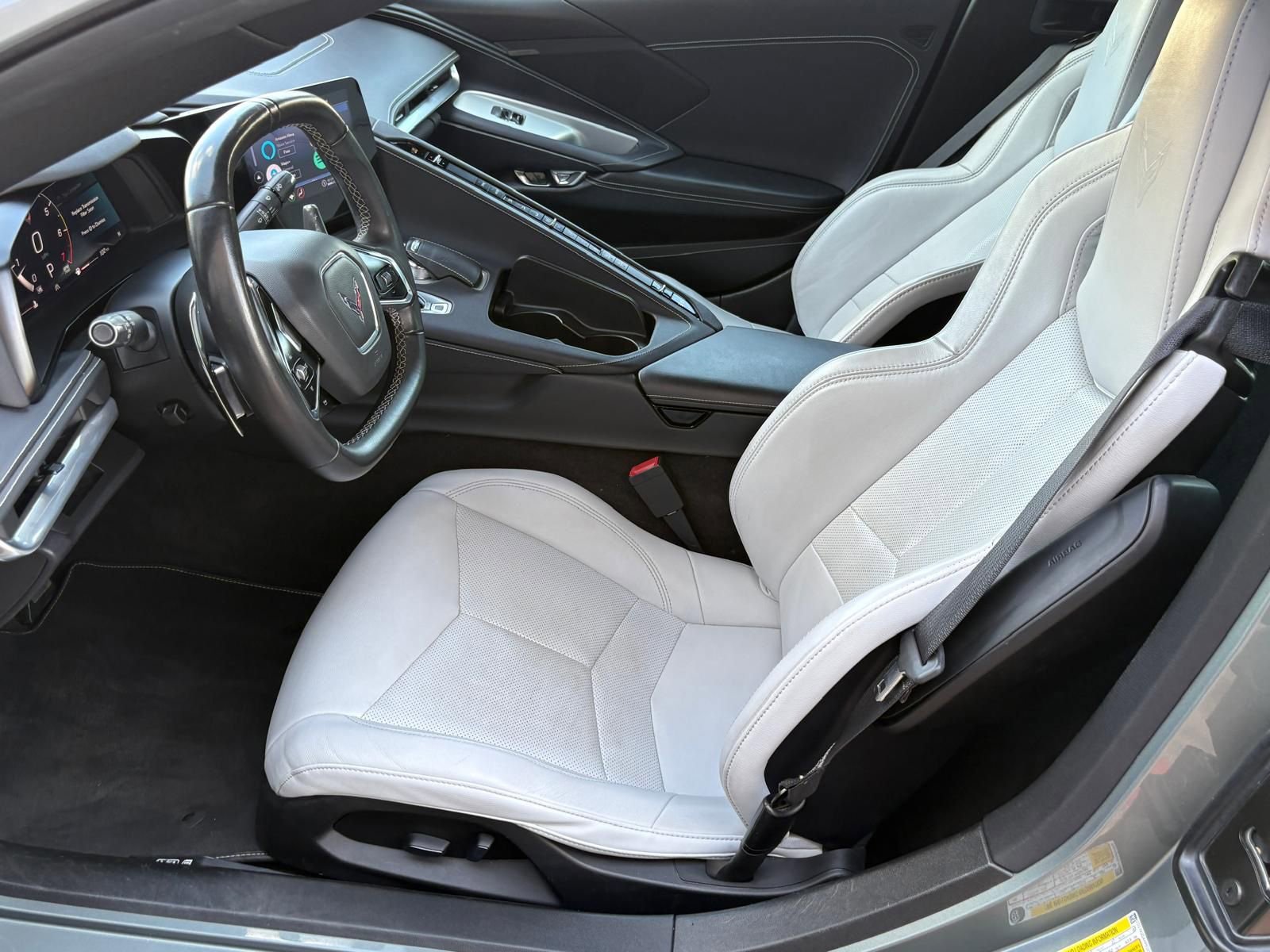 Used 2023 Chevrolet Corvette Stingray Coupe w/ 1LT RWD image 27