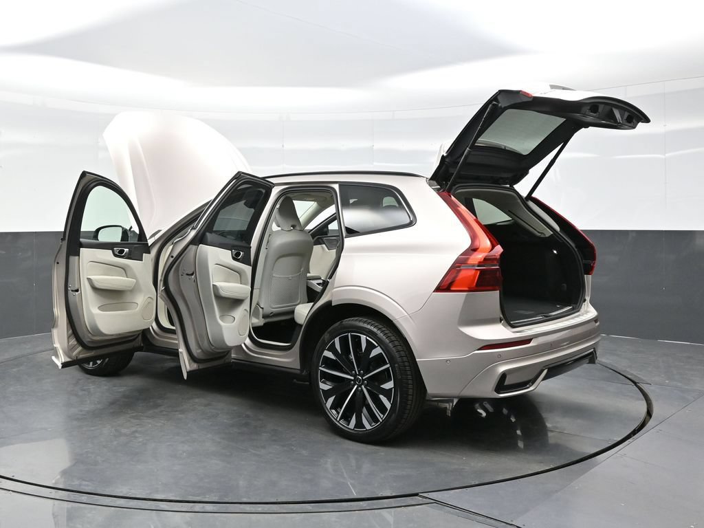 New 2026 Volvo XC60 B5 Ultra w/ Protection Package Premier AWD/4WD image 45