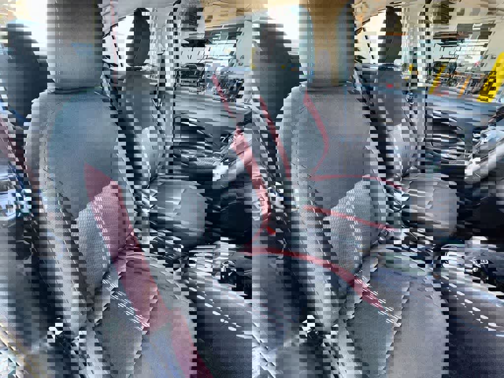 Used 2024 Nissan Versa SR image 14