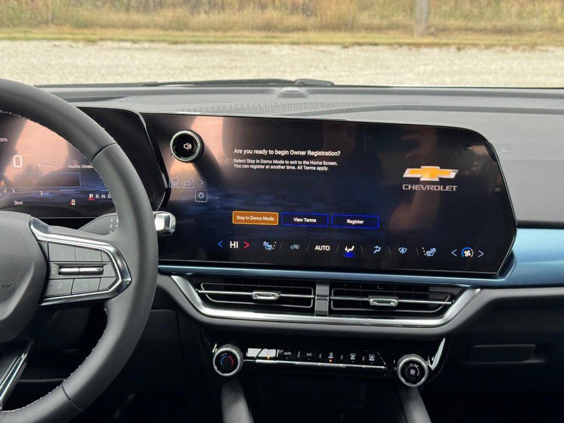 New 2026 Chevrolet Equinox EV LT FWD image 8