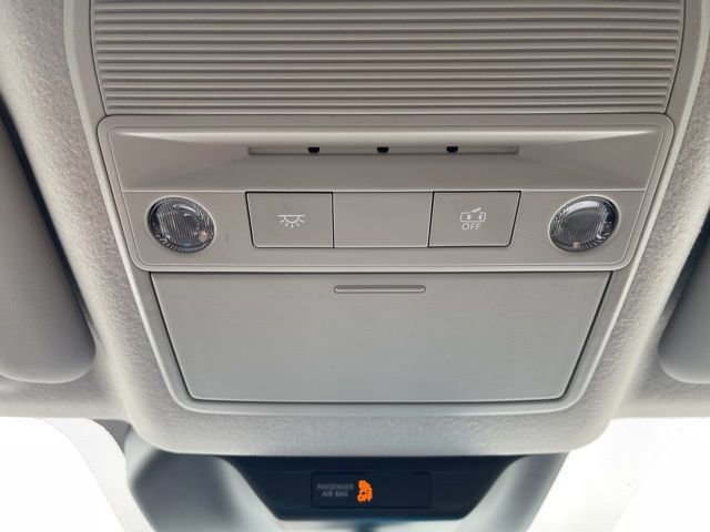 New 2025 Nissan Kicks SR image 19