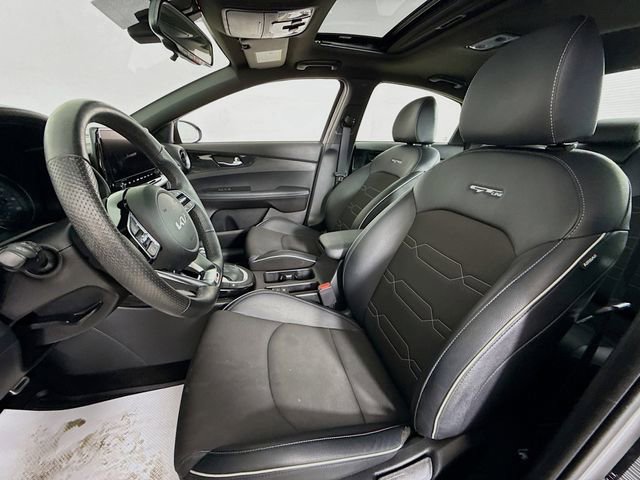 Used 2023 Kia Forte GT-Line w/ GT-Line Premium Package image 21