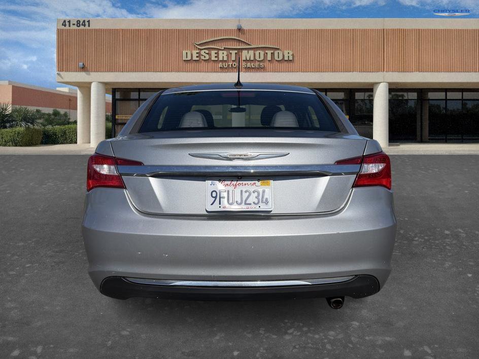 Used 2013 Chrysler 200 Touring FWD image 7