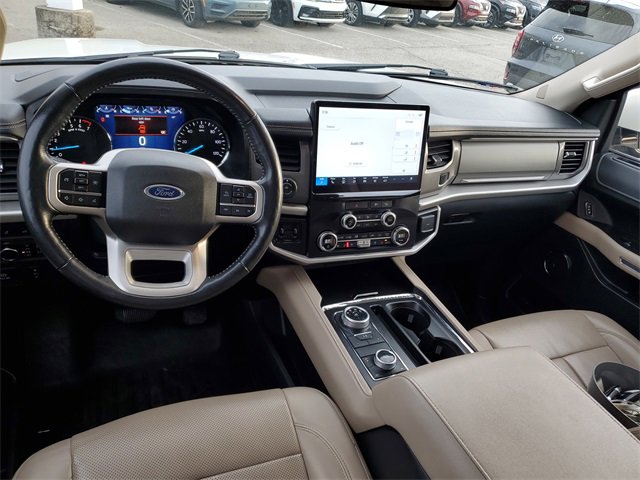 Used 2022 Ford Expedition XLT image 10