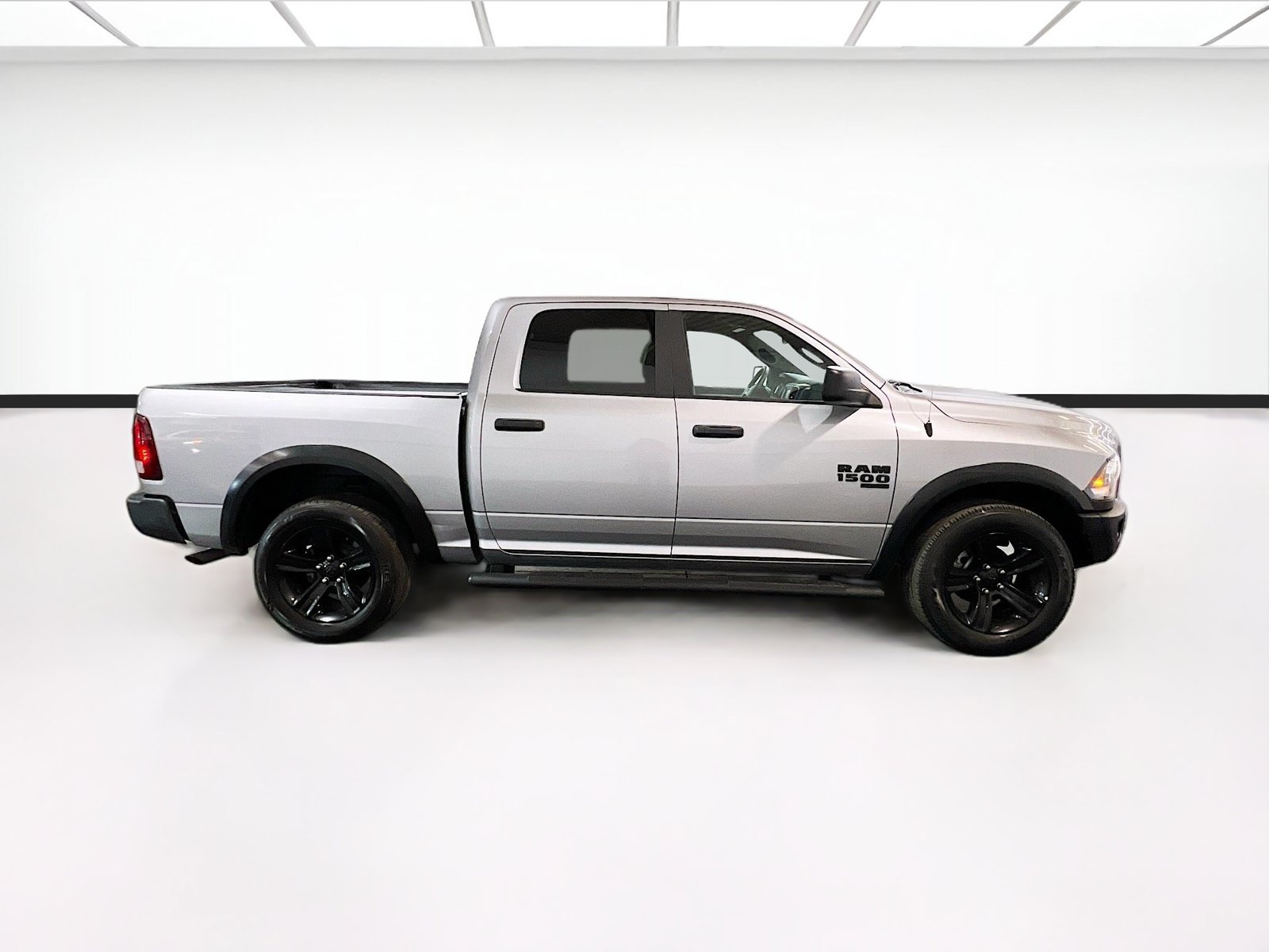 Used 2023 RAM 1500 Warlock AWD/4WD image 23