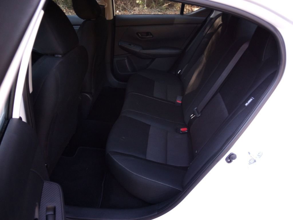 Certified 2024 Nissan Sentra SV image 25