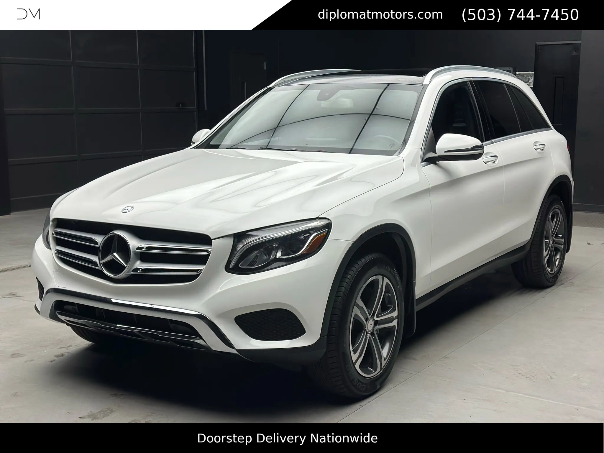 Used 2017 Mercedes-Benz GLC 300 4MATIC image 1