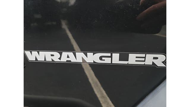 Used 2013 Jeep Wrangler Rubicon w/ PWR Convenience Group image 13